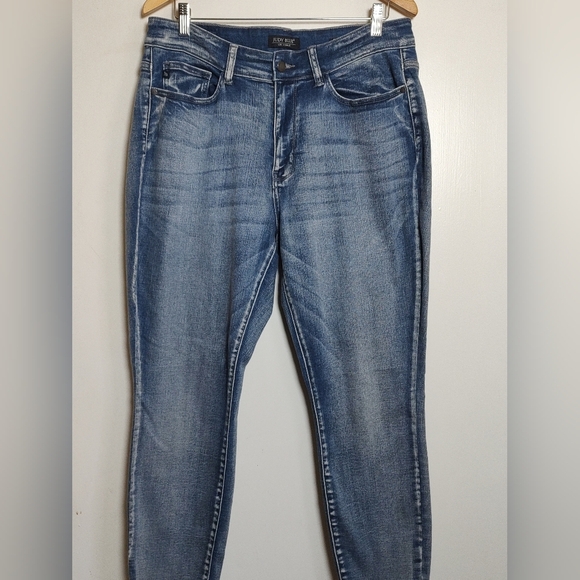 Judy Blue Denim - Judy Blue Classic Indigo Acid Wash Skinny Jeans